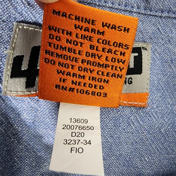 Duluth Trading Co 40 Grit Womens Chambray Shirt Blue Long Sleeve Button Large - Picture 9 of 9